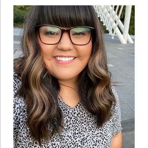 Meet your Posher, Melissa